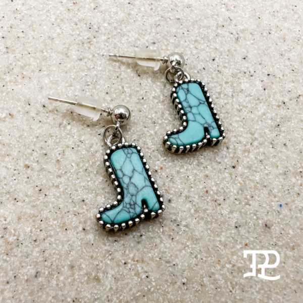 TPP – Turquoise and Silver western cowboy boot earrings